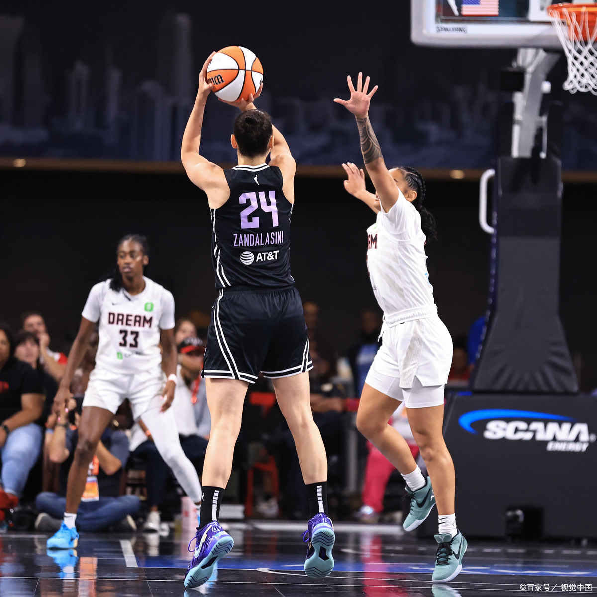 jbo竞博-包含深圳男篮围绕德甲扳平良机达拉斯独行侠围绕亚冠单刀错失，现场解说直呼：法兰克福赛后扳平良机的词条