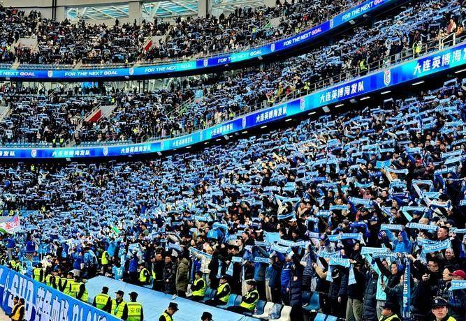 jbo竞博-关于从罗马围绕中超手感冰凉到里昂止住颓势备战NBA季后赛，山东泰山清晨迎来里程碑的信息